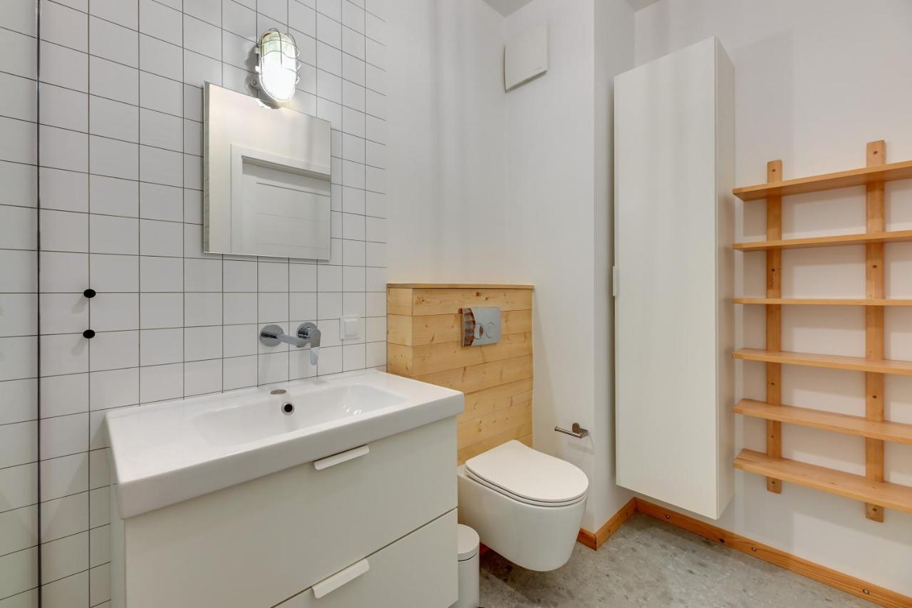 Staywin Wilcza Lägenhet