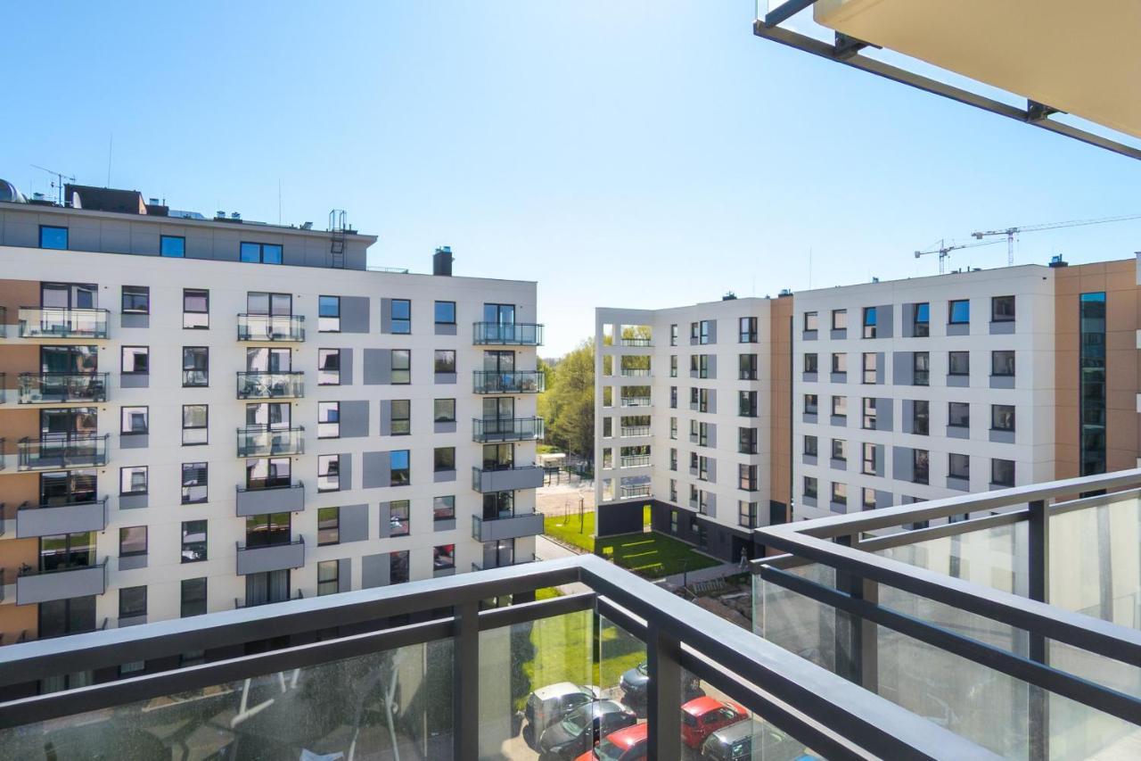 Osiedle Latarnikow With Parking By Renters Leilighet *