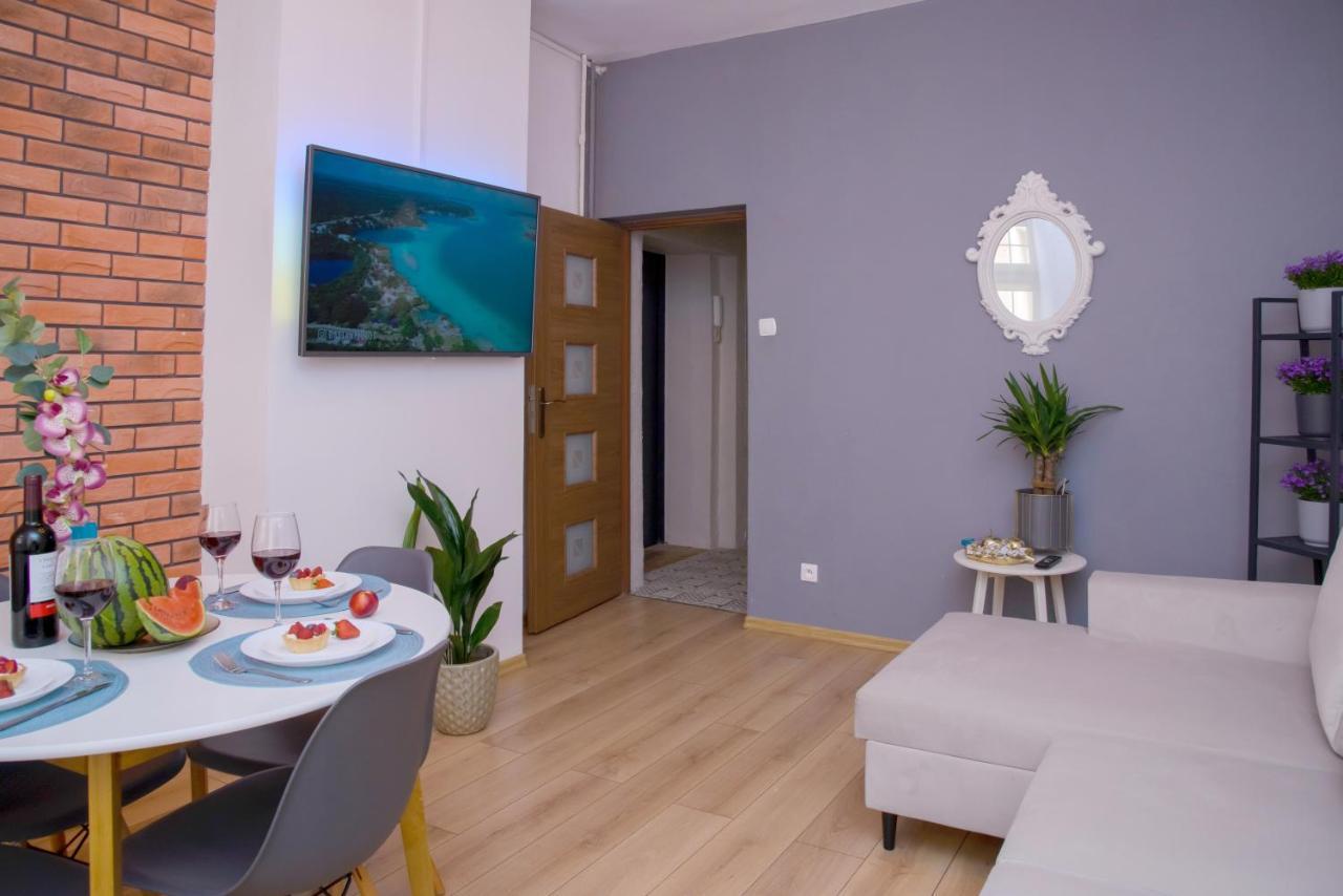 Maya's Flats & 19 & 20 - Ogarna Leilighet