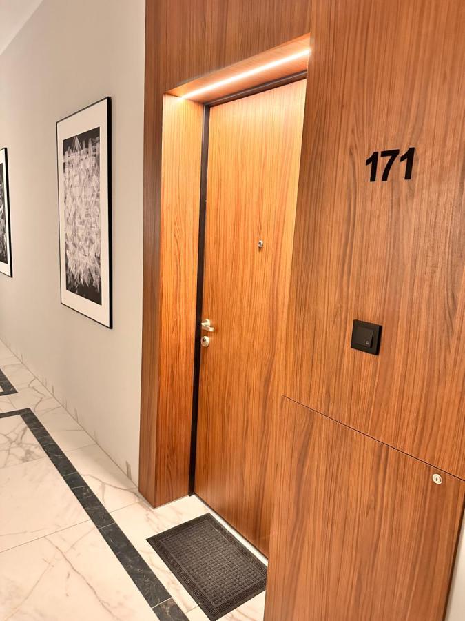 Nadmotlawie Apartament With Rent Motor Boat Gdansk