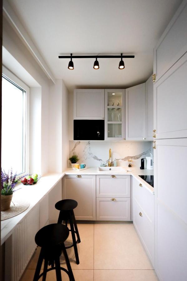 Glow Apartments, Heaven Stare
