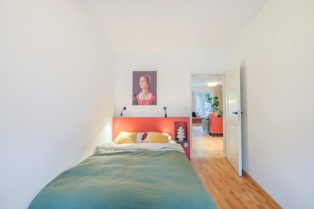 Cityscape Haven: Urban Retreat Apartamento