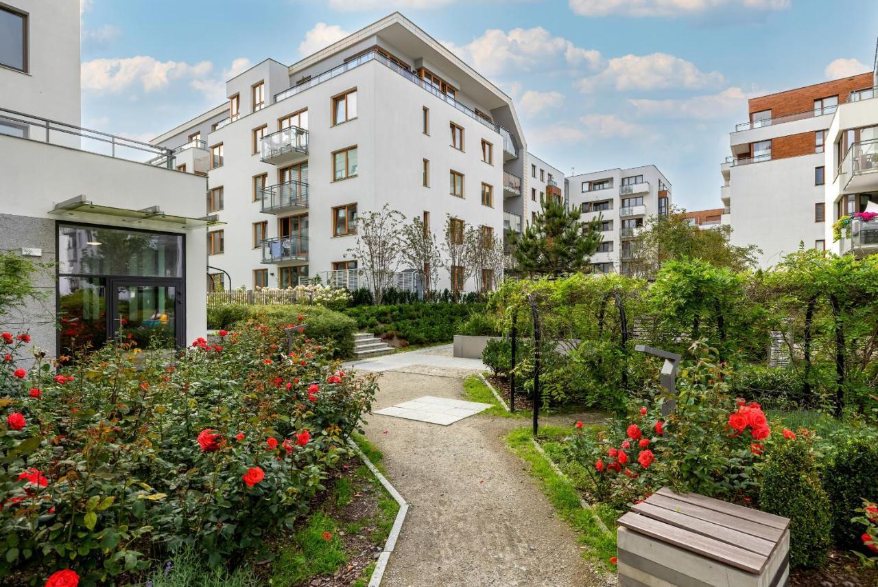 Cheerful Lesmiana Garnizon Estate By Renters Gdansk