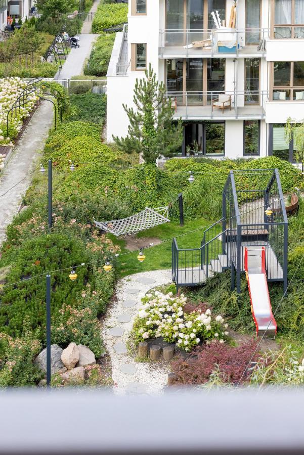 Apartment Cheerful Lesmiana Garnizon Estate By Renters