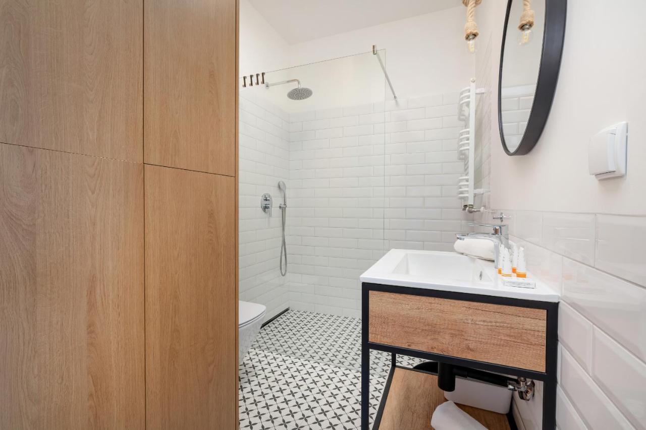 Cheerful Lesmiana Garnizon Estate By Renters *