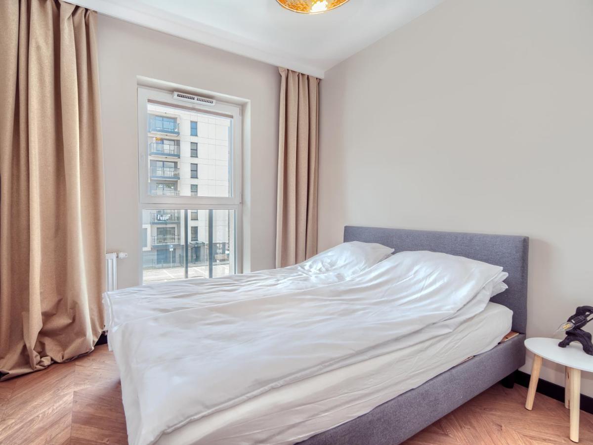 Apartment Modern Business - Balcony, Parking - By Rentujemy Gdansk