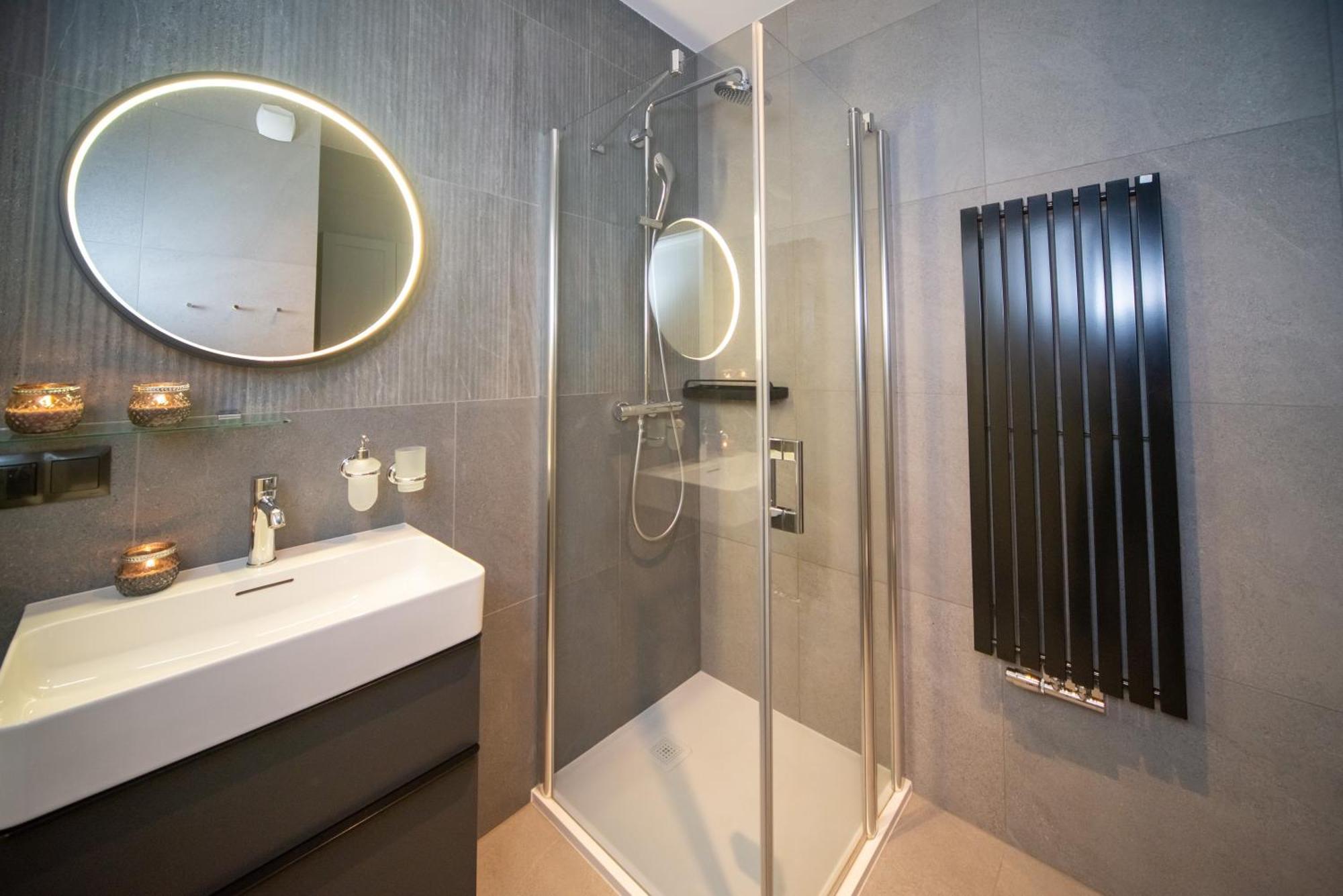 Scala - Premium 4 *