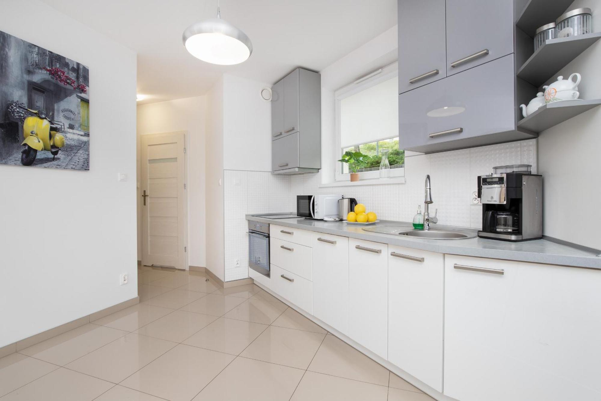 Elegant Mysliwskie Wzgorze In By Renters *