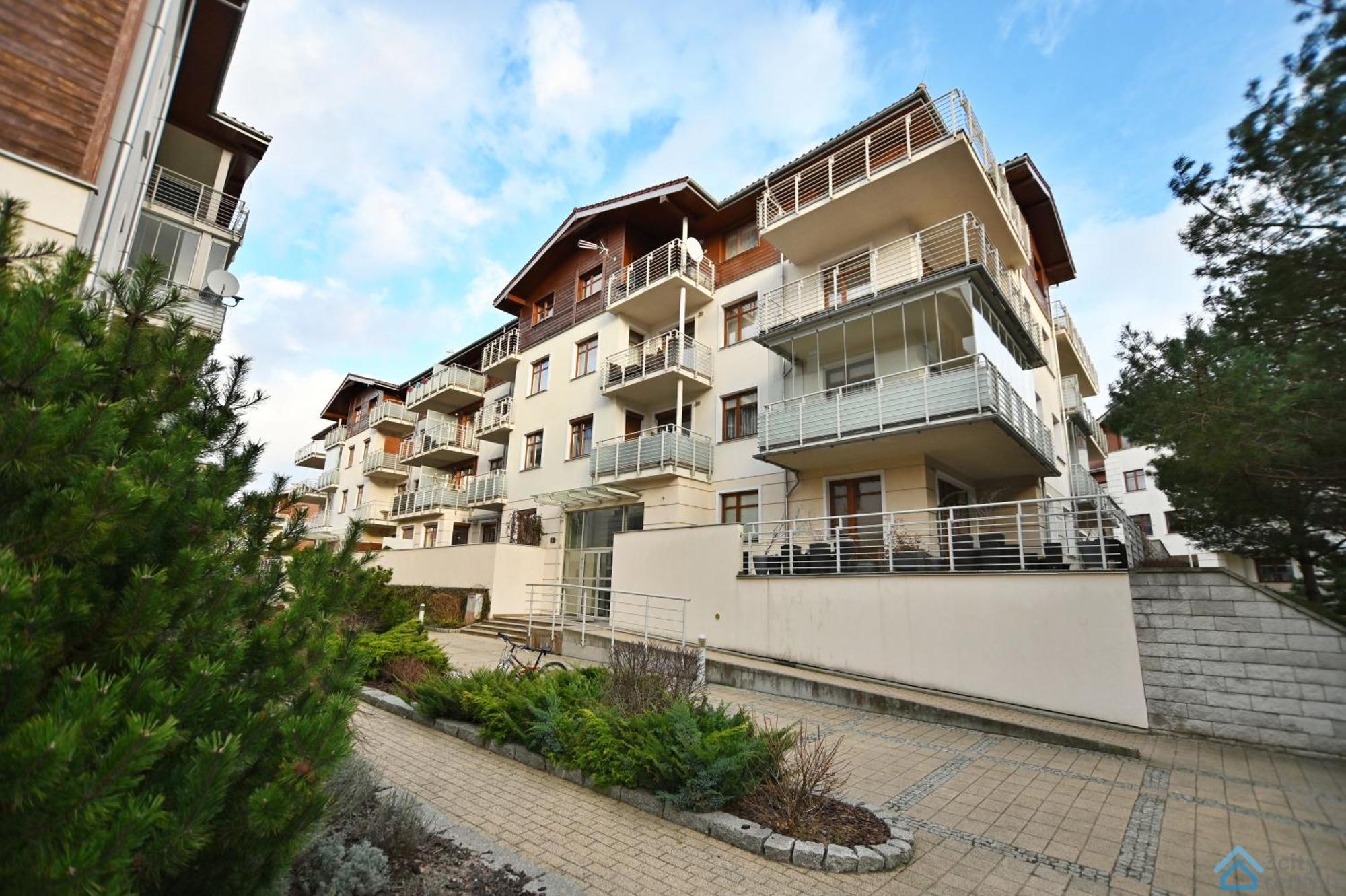 Lejlighed Large And Luxury 3city In With Two Balconies By Renters *