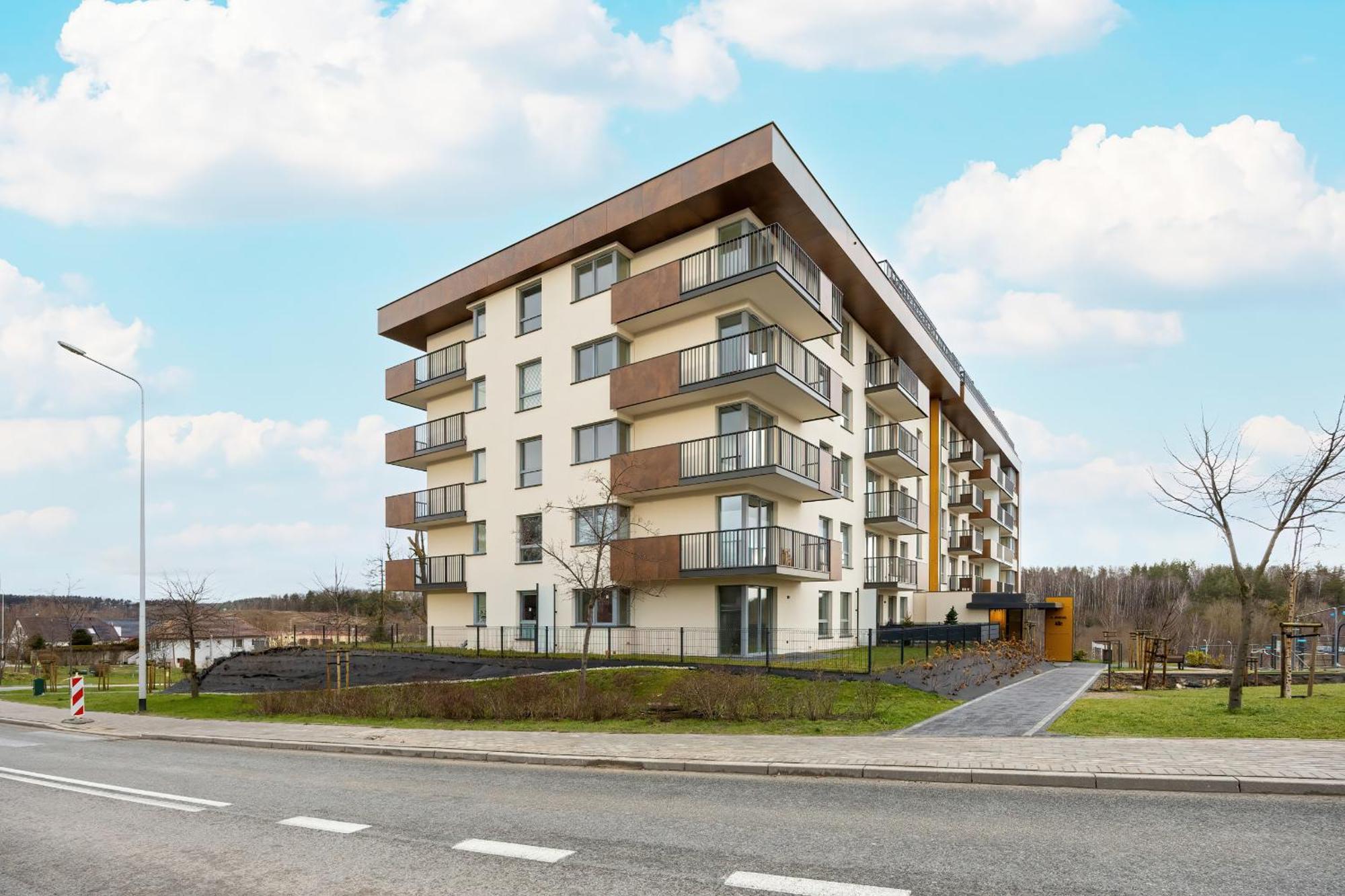 Apartment Unique Szczesliwa With Balcony Parking And Ac By Renters *