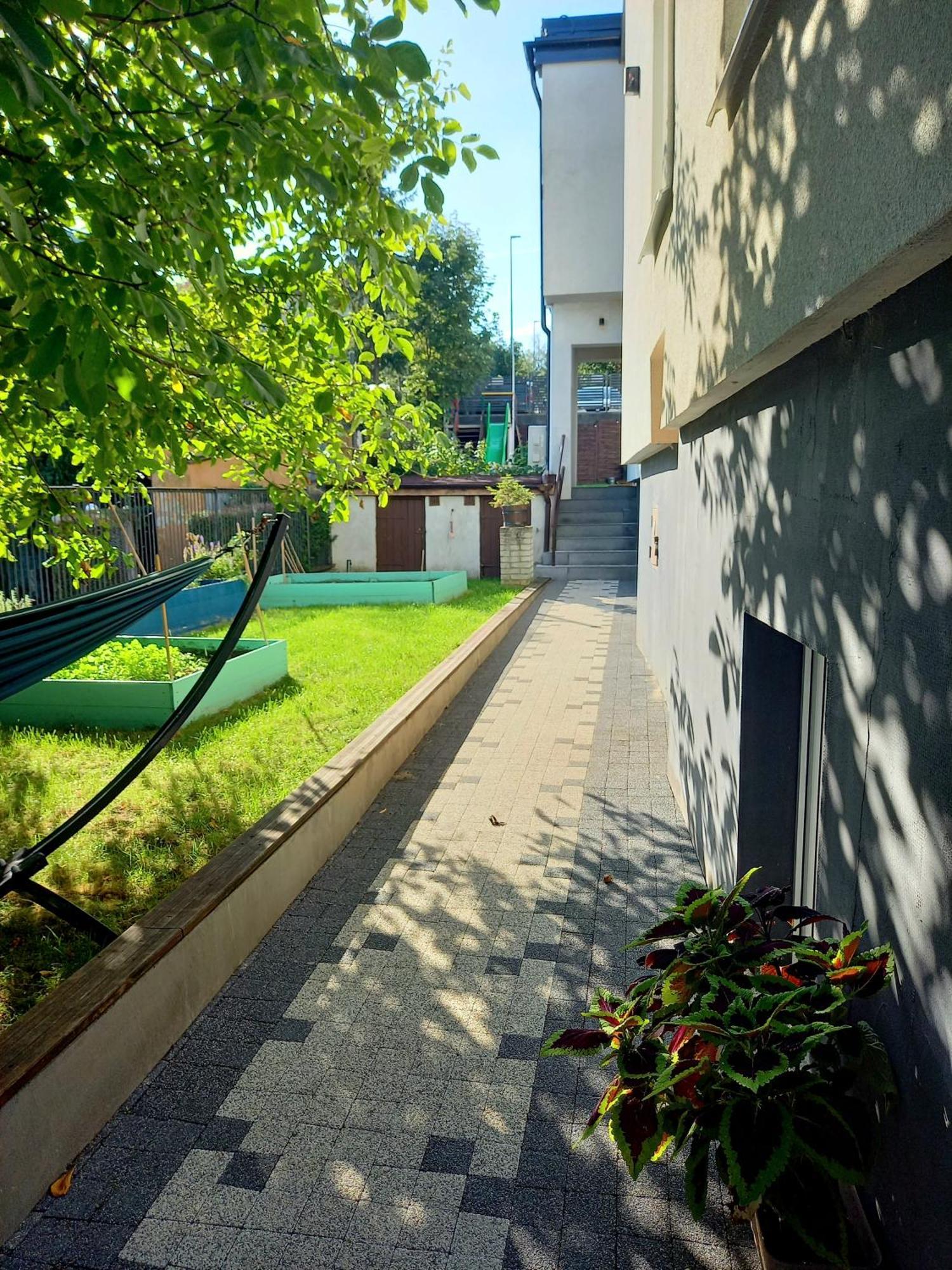 Agatomdom Gdansk, Taras-grill-kuchnia, 1800m Stare Gæstehus