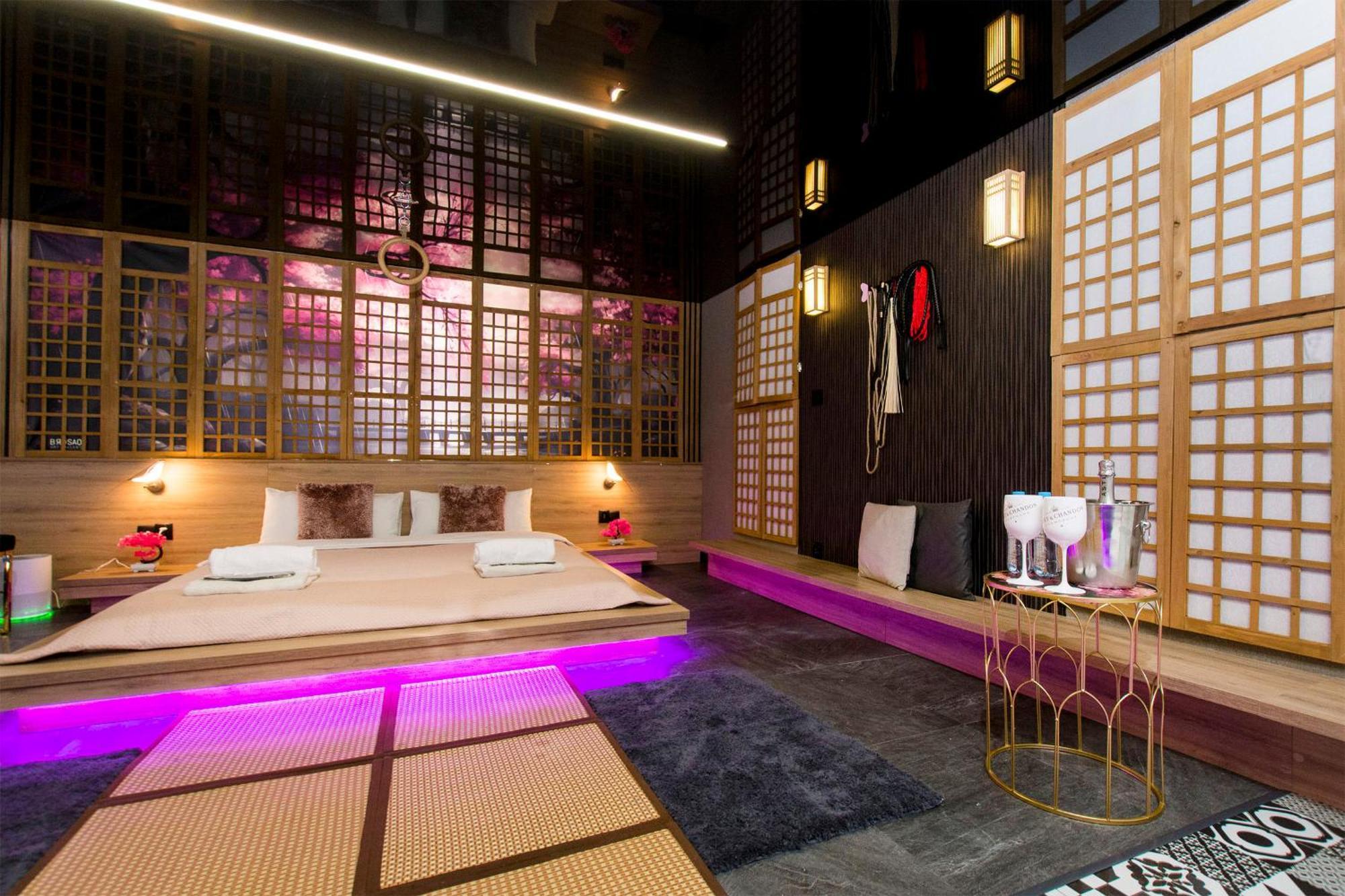 Grey Aqua Secret Apartment *