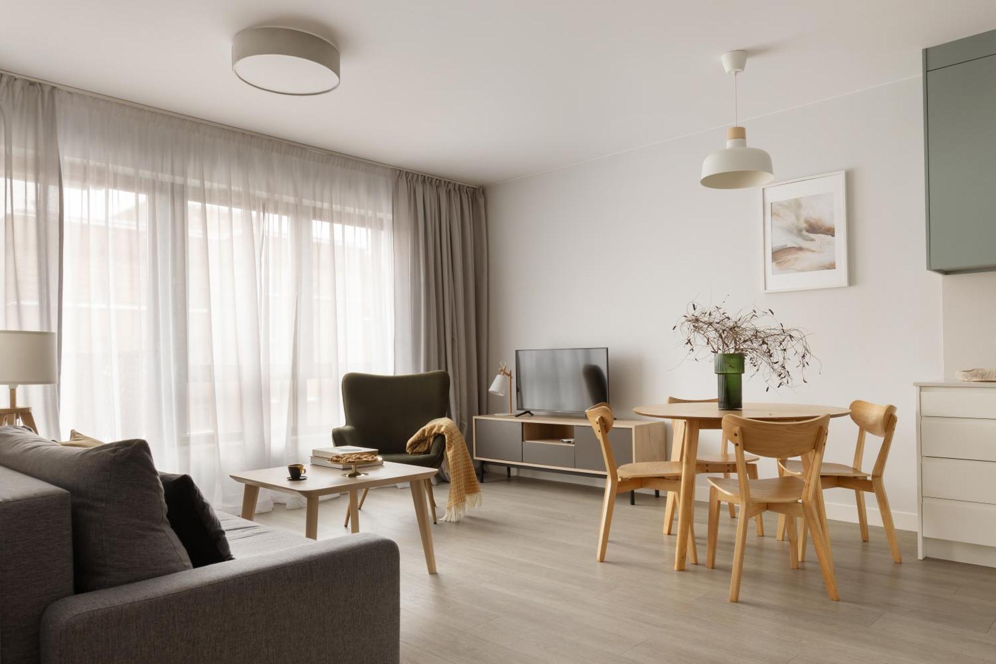 Scala By Moderna Profit- Lakowa 60c Apartment *