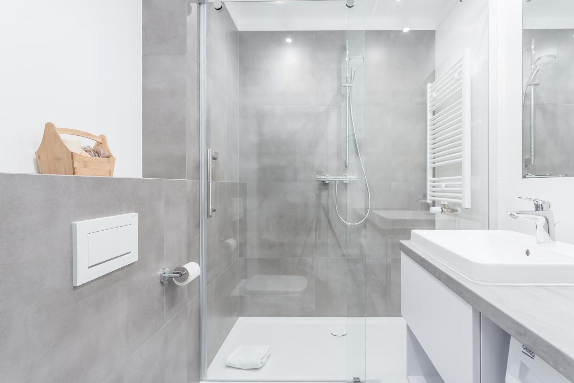 Deo Plaza - By Rent Like Huoneistohotelli *
