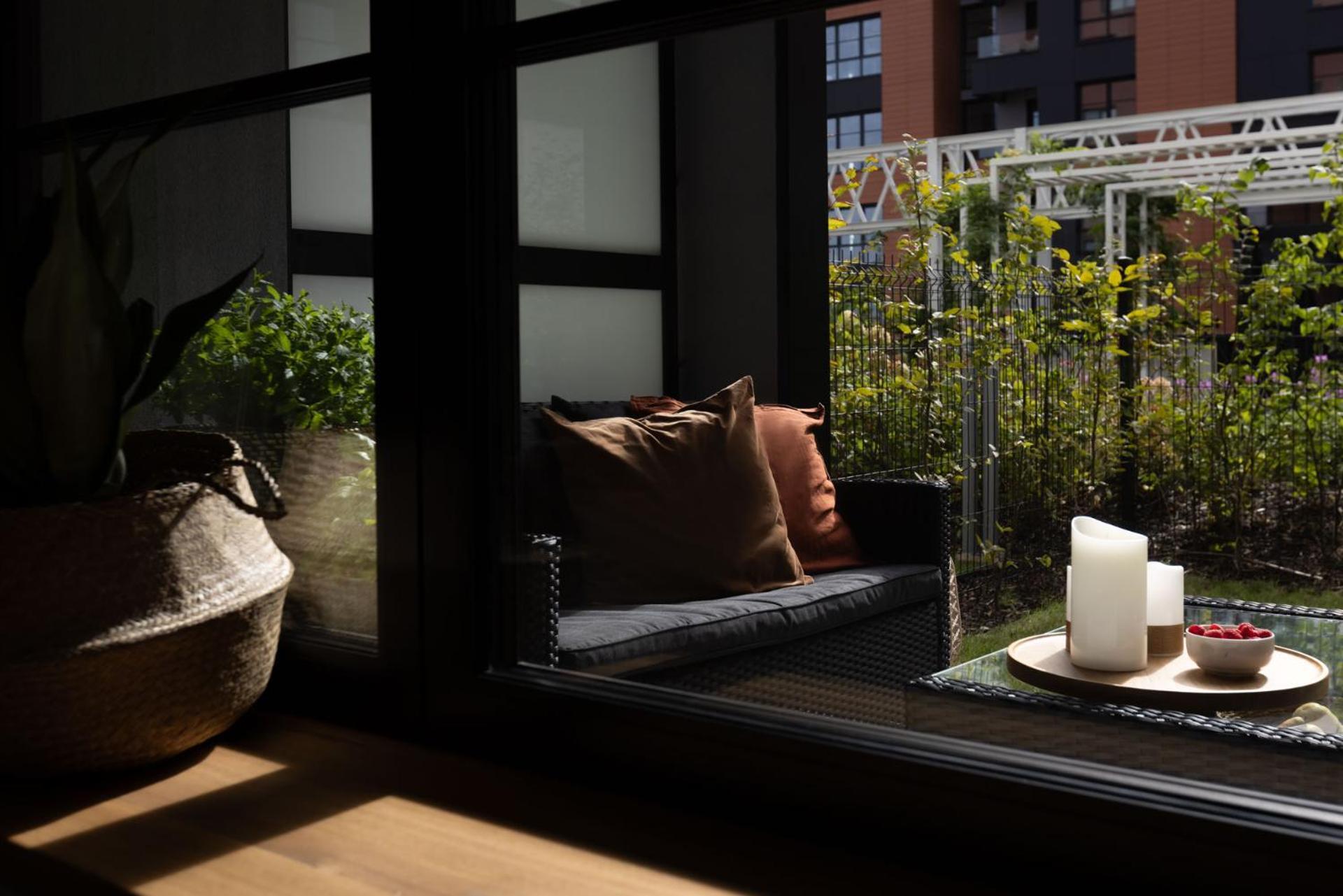 Solidarnosc Three Bedrooms & Garden Apartment Gdansk