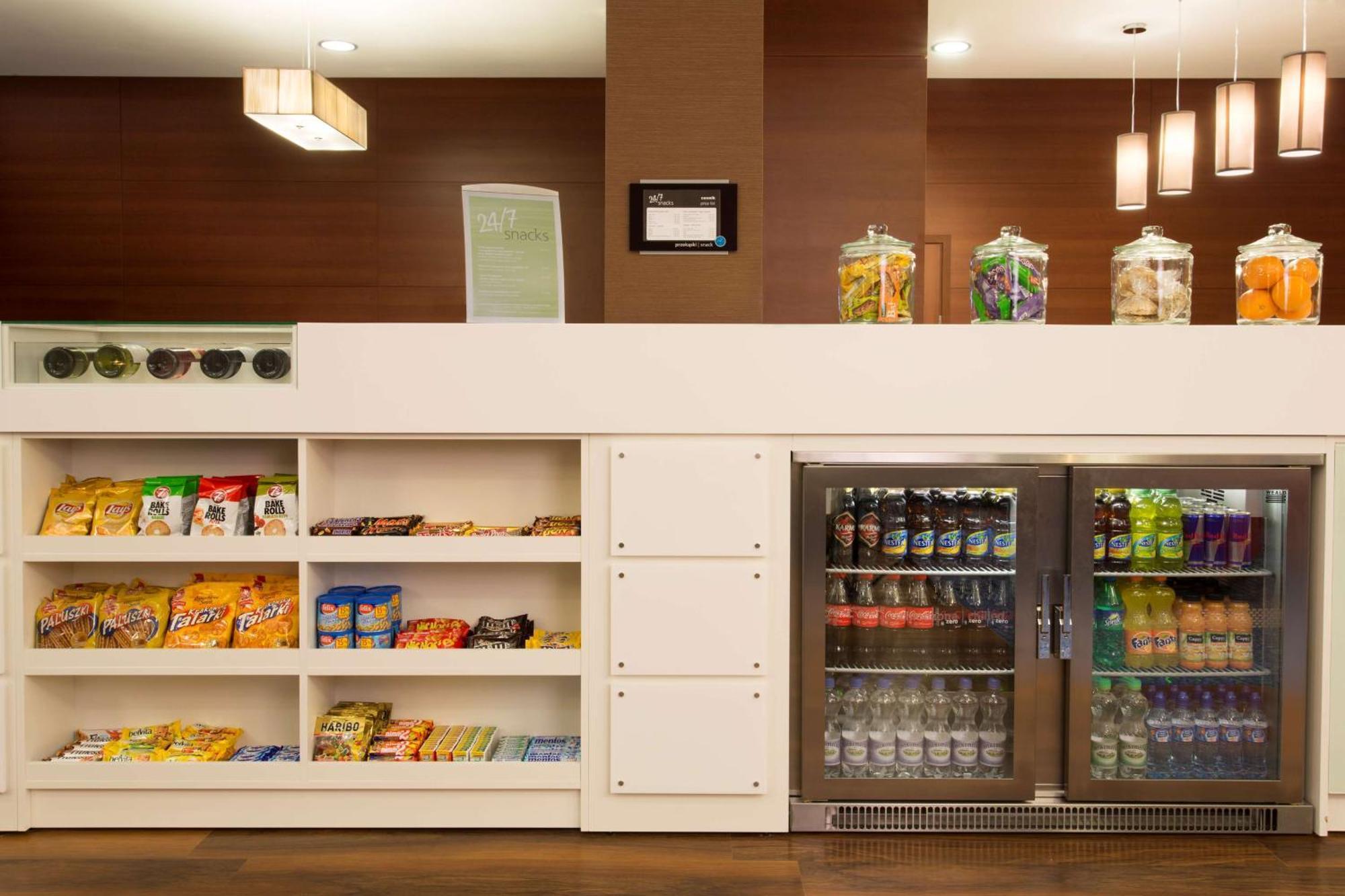 Hotell Hampton By Hilton Airport Gdańsk