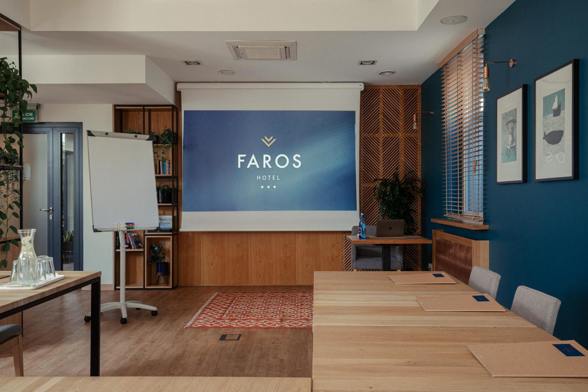 Faros Airport Gdańsk