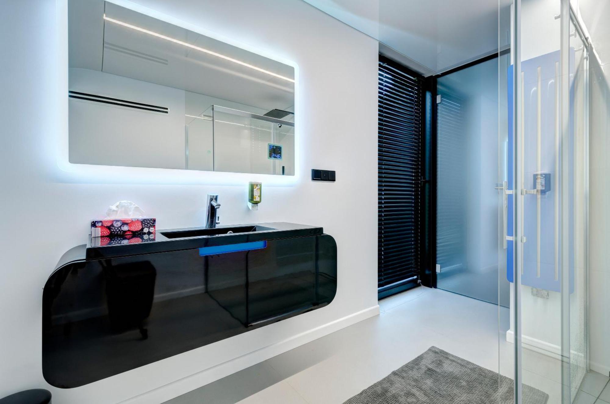 Dom Na Wodzie - Flohotel Apartment