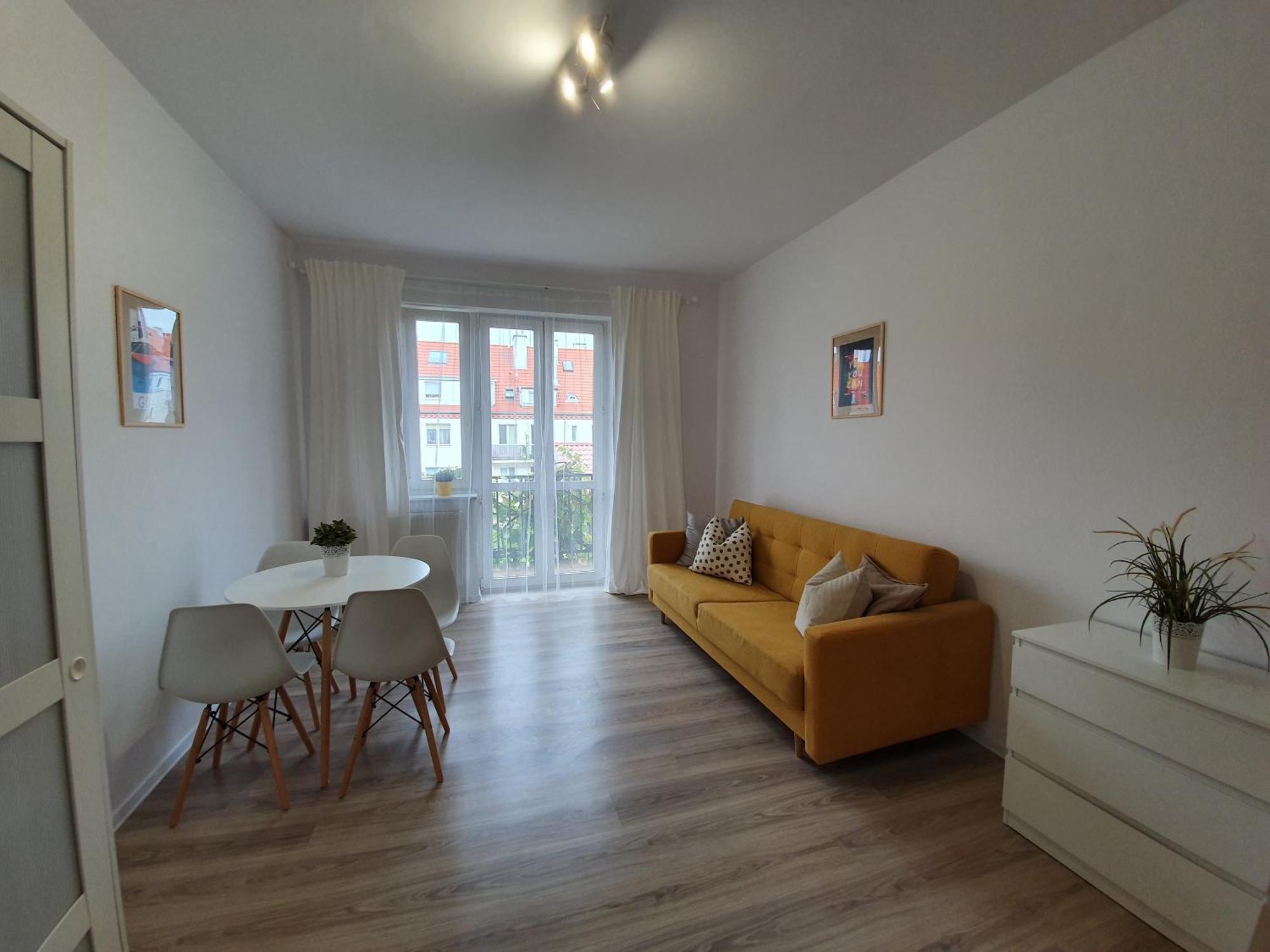 Apartament Urocze Mieszkanie Przy Skwerku *