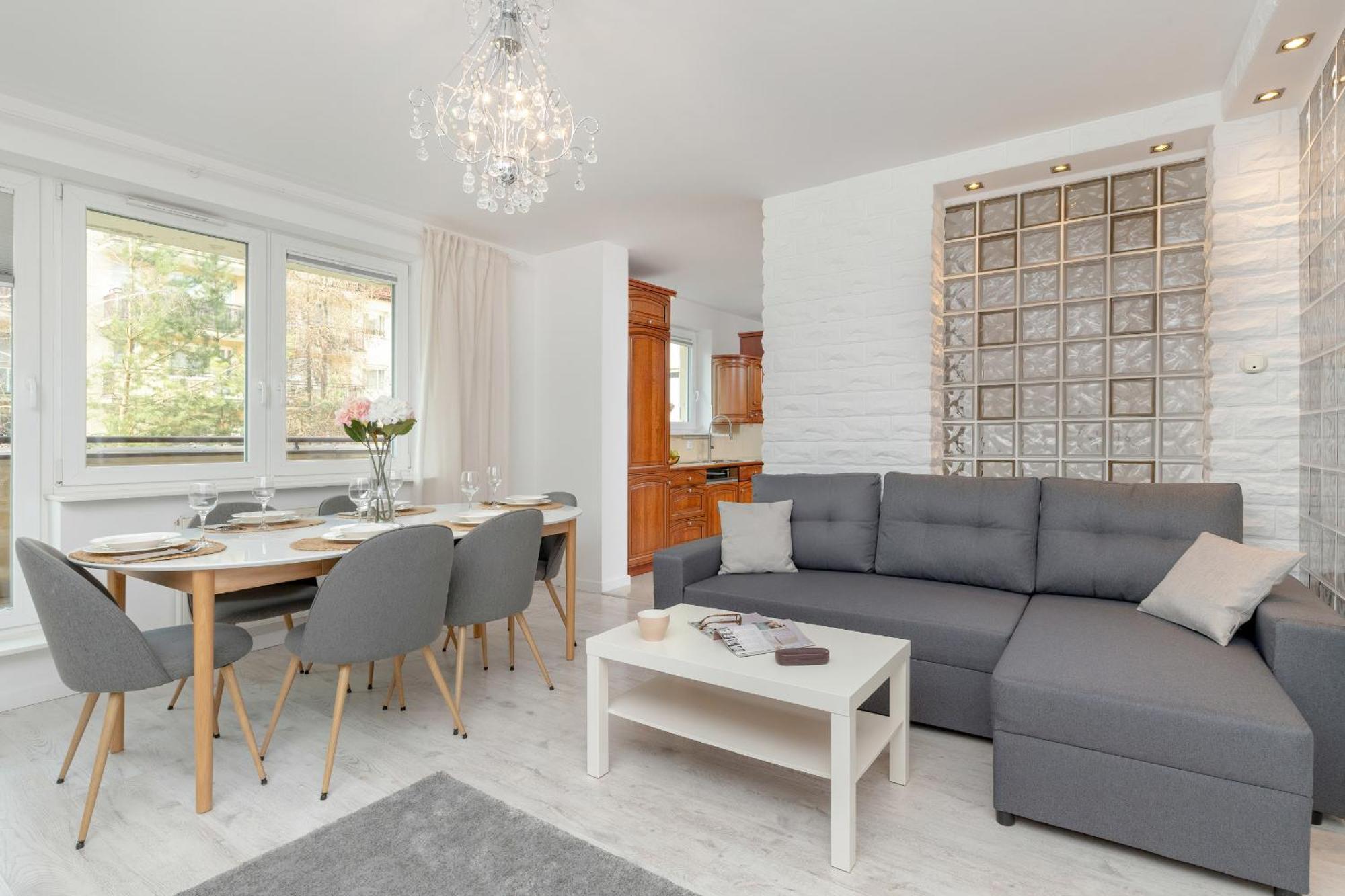 Spacious Family With 3 Bedrooms In By Renters Gdańsk