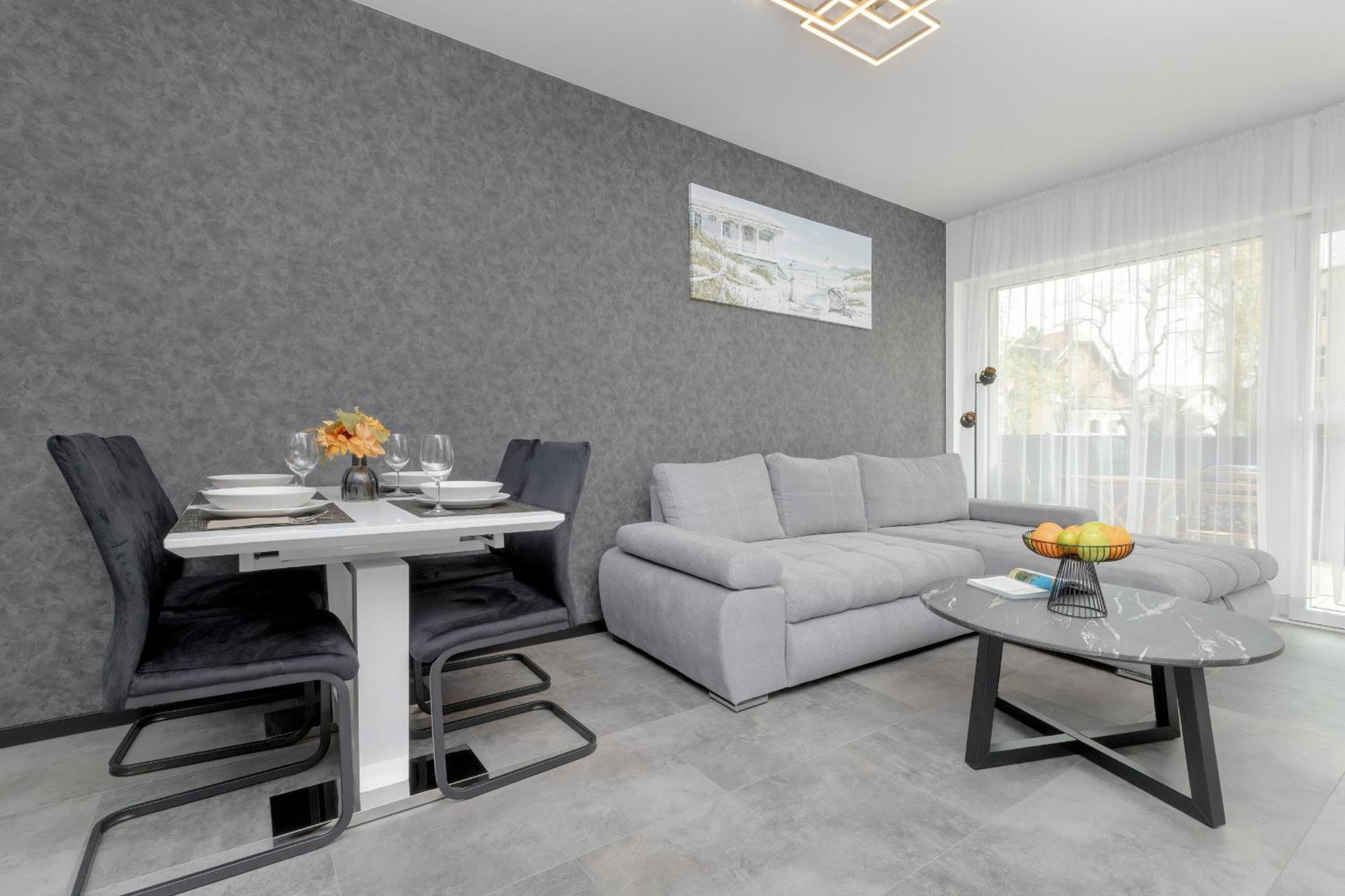 Modern Close To The In By Renters *