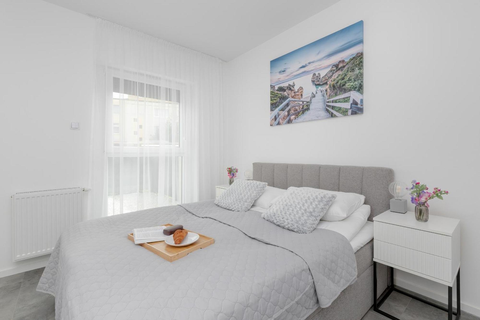 Apartment Modern Close To The In By Renters Gdansk