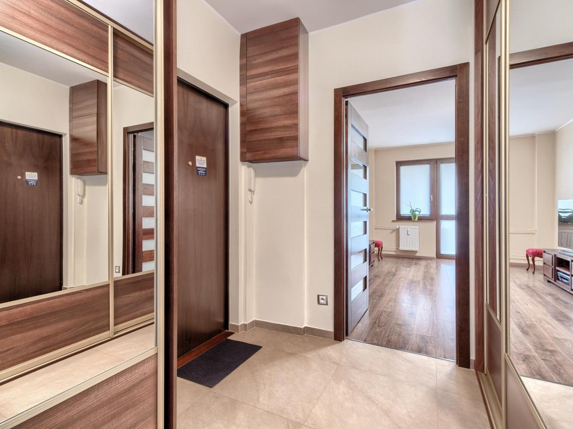 Apartamento Business Apt - 50m2, Workspace, Balcony - By Rentujemy Gdańsk