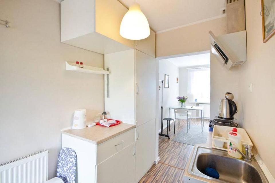 Wakacyjna Kawalerka Blisko Morza W Gdansku Apartment