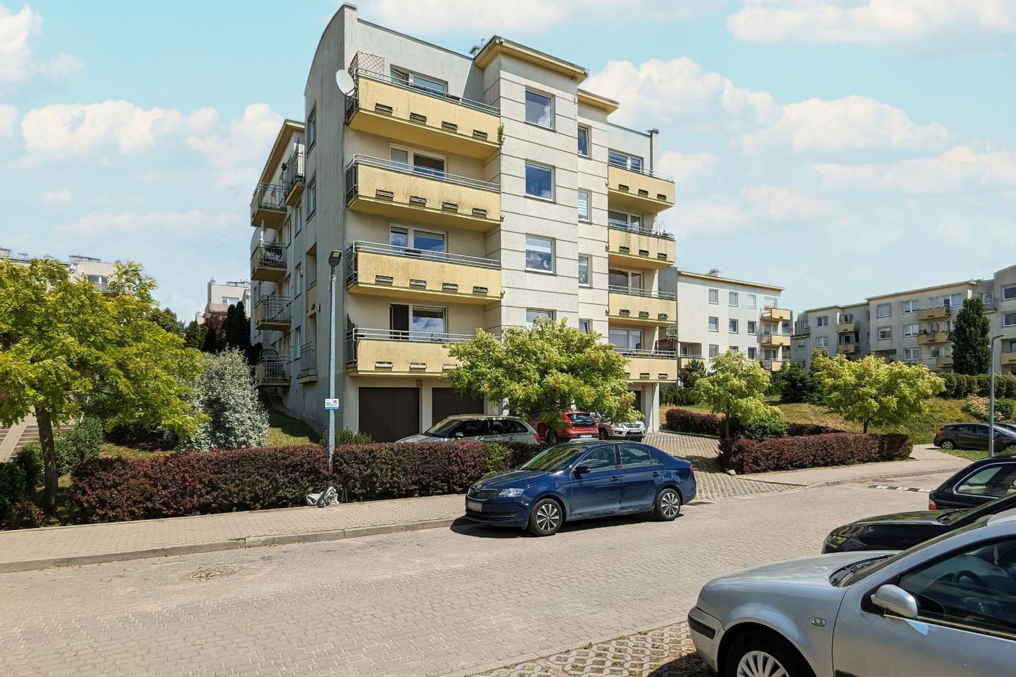 Przytulny Apartament Z Balkonem By Renters *