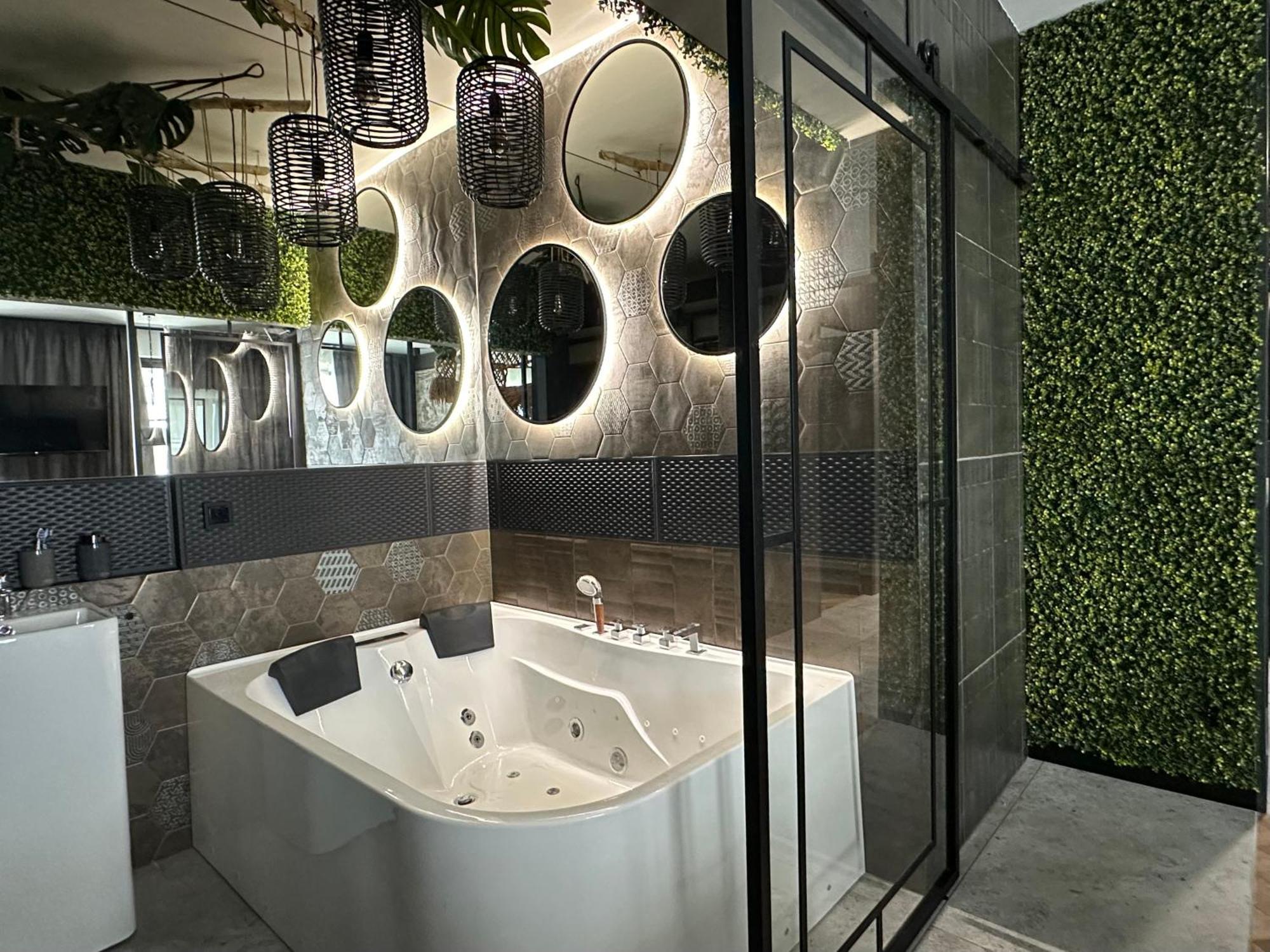 Doki With Jacuzzi & Sauna Căn hộ Gdansk