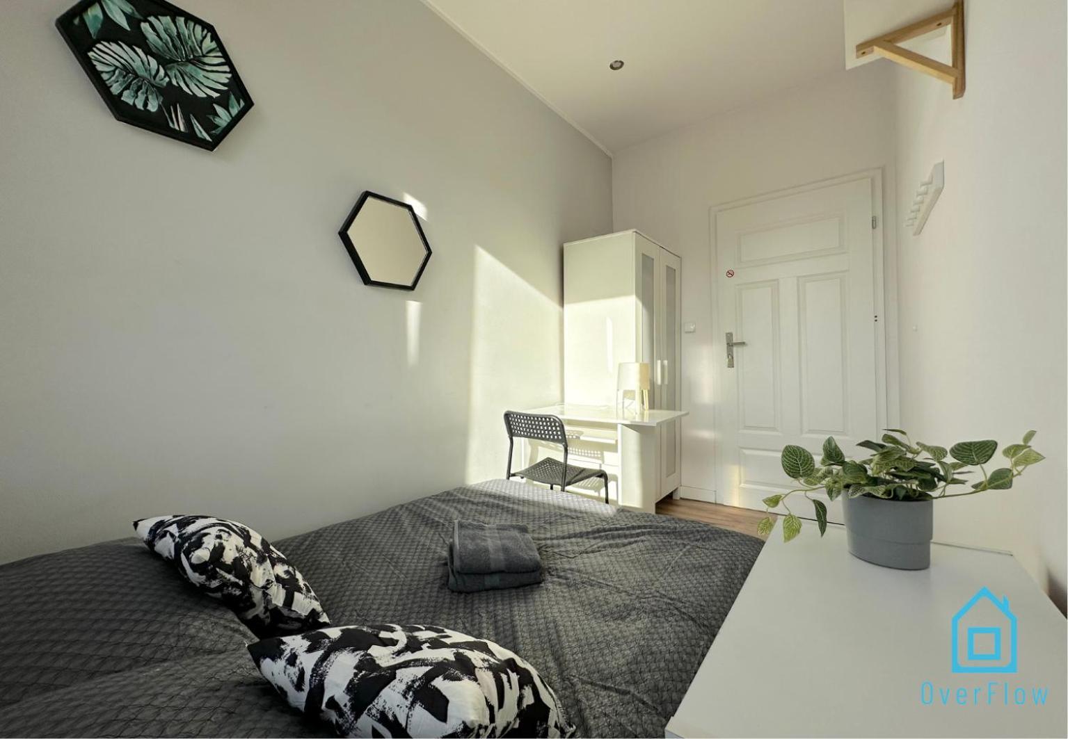 Lambert - Peaceful Retreat, 10 Minutes To Old Town & Seaside * Gdansk