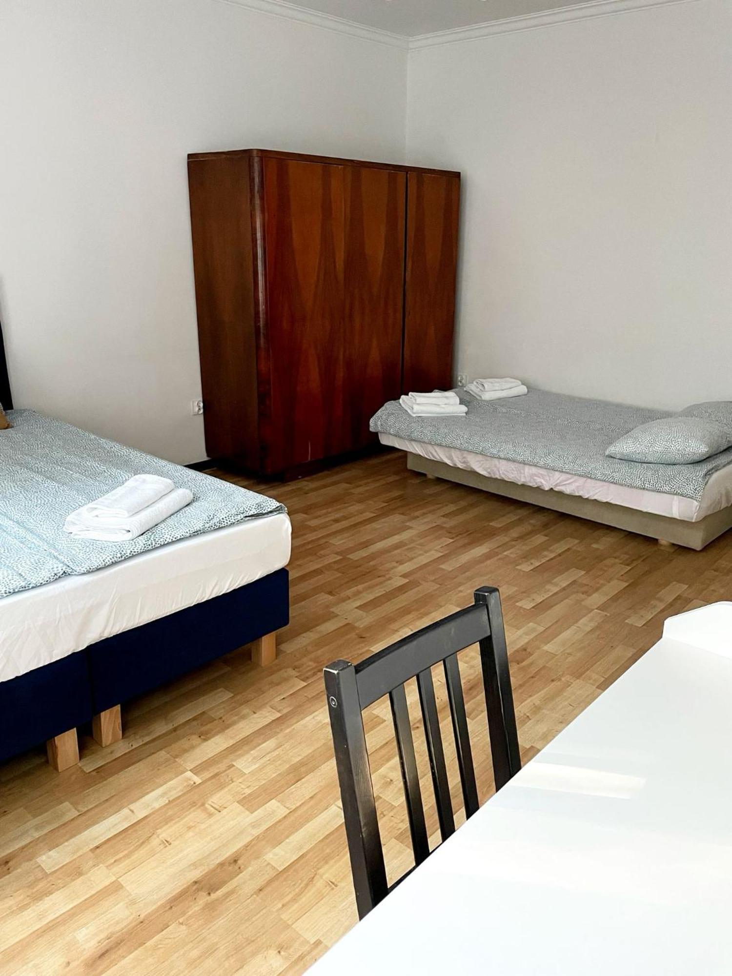 Lily - Ideal For Groups And Families Near Train Station Căn hộ *