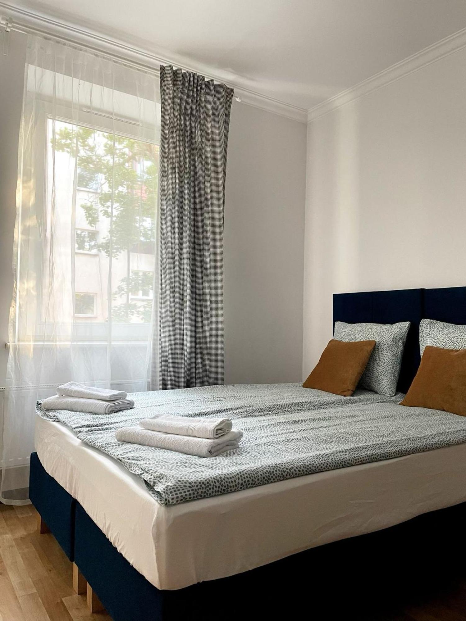 Căn hộ Lily - Ideal For Groups And Families Near Train Station Gdansk