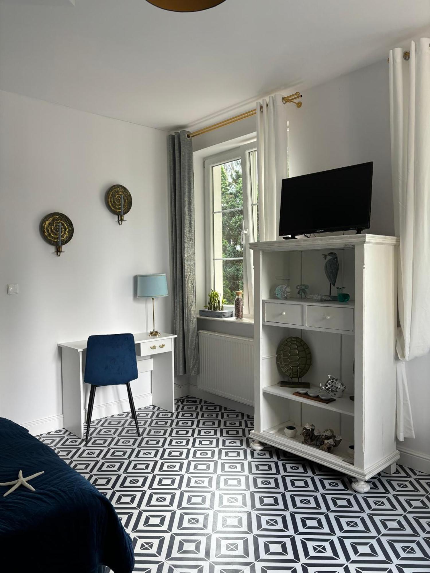 Blue Marina Aparthotel *
