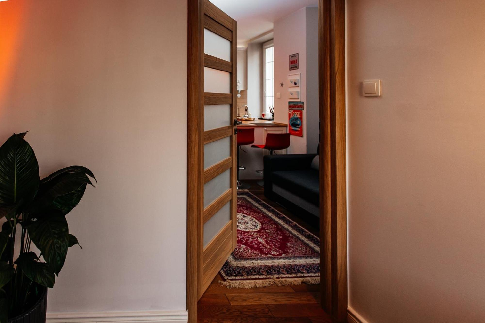 Maya's Flats & 21 - Dluga St, Old Town *