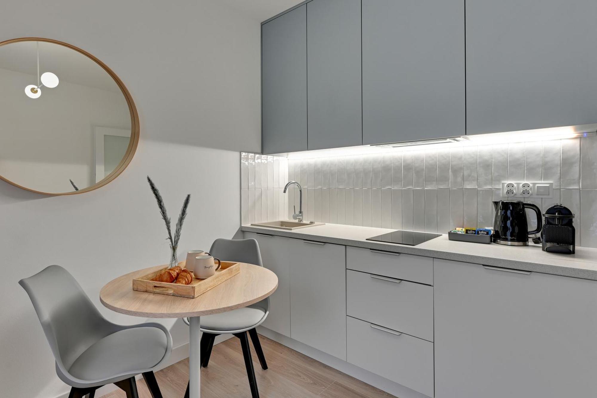 Riverfront By Downtown Apartment Gdansk