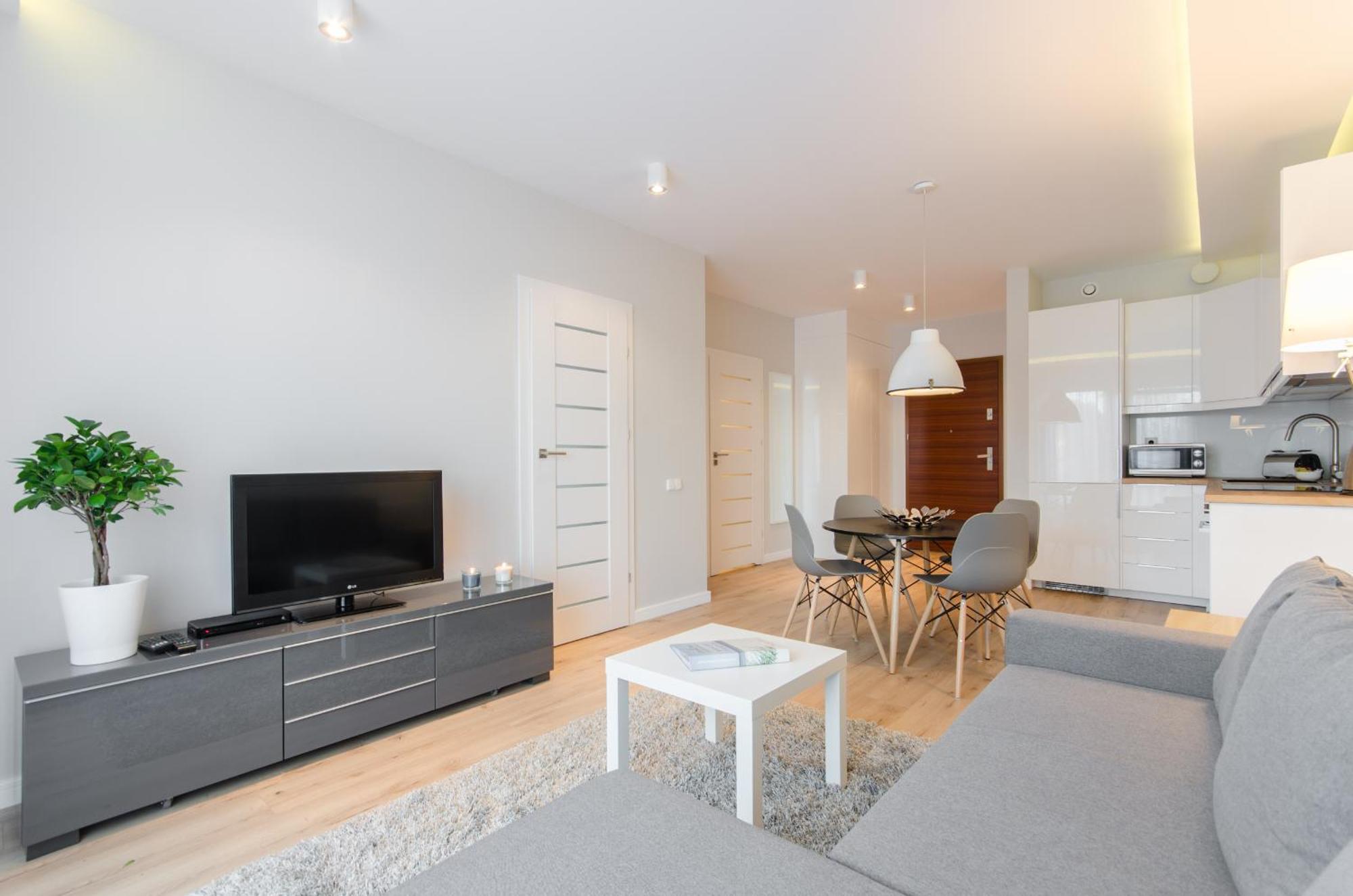Apartment Modern Dom & House In With Pool And Gym *