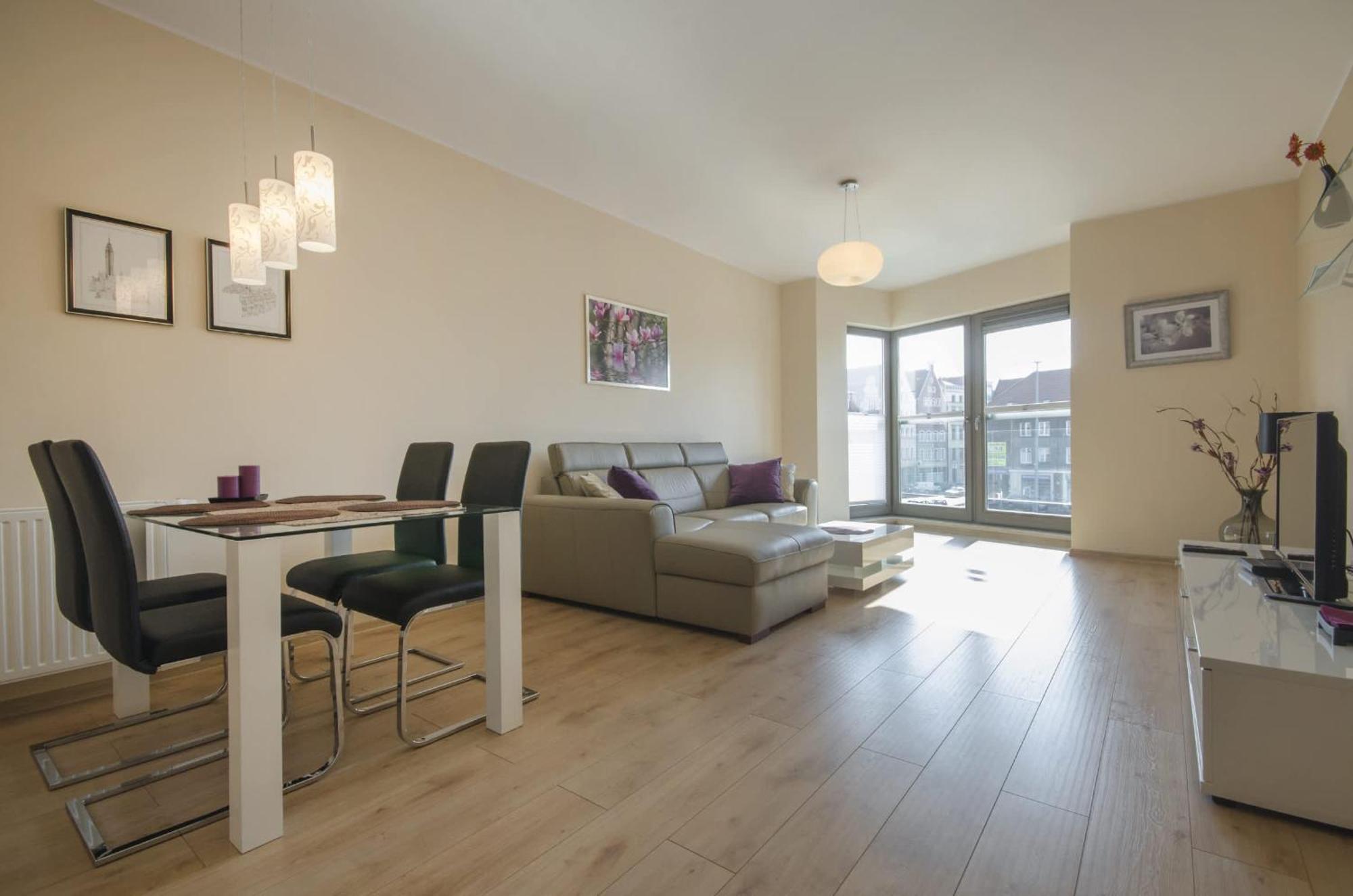 Modern Dom & House In With Pool And Gym Gdansk