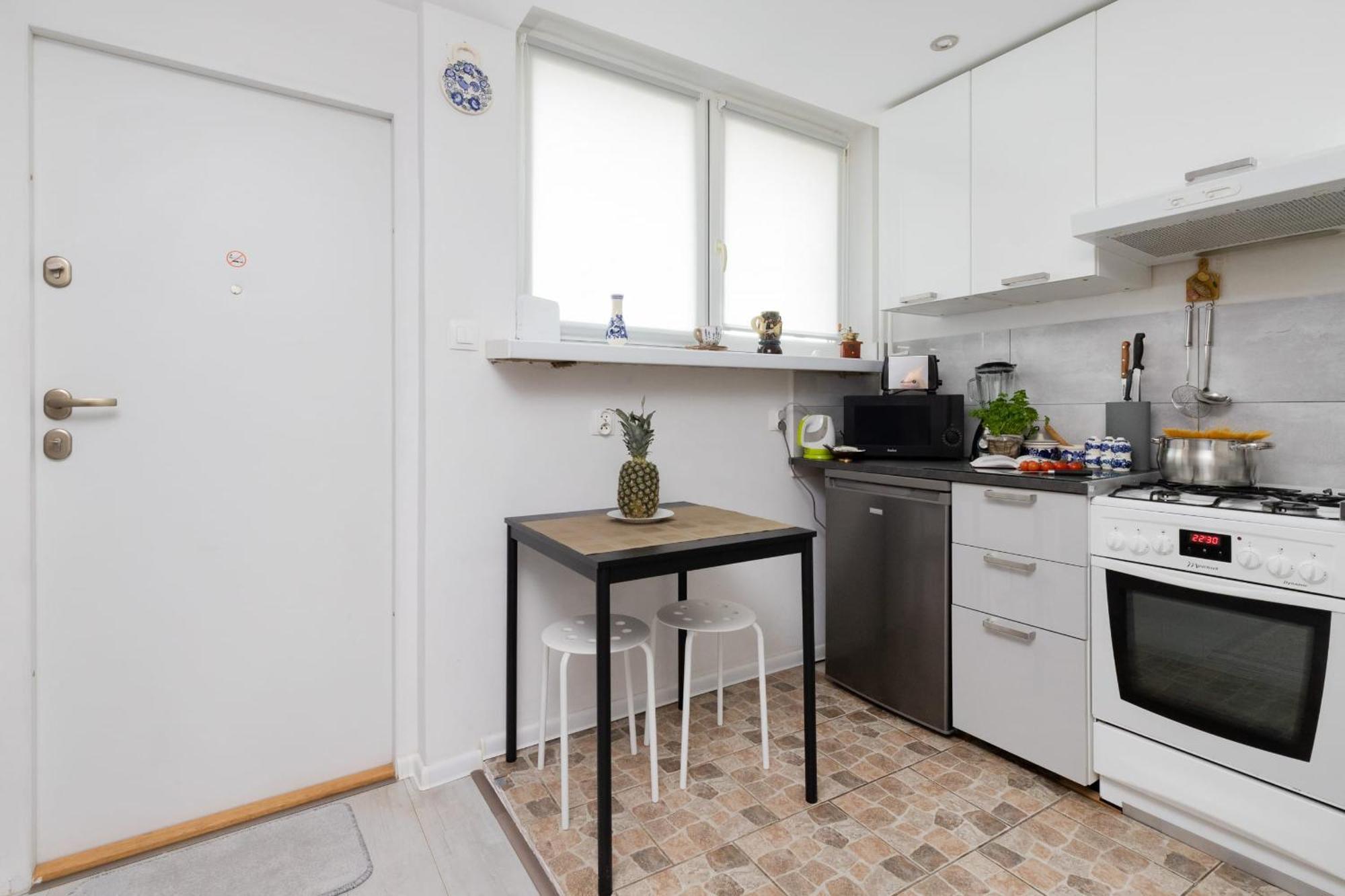 Przymorze With Balcony By Renters *