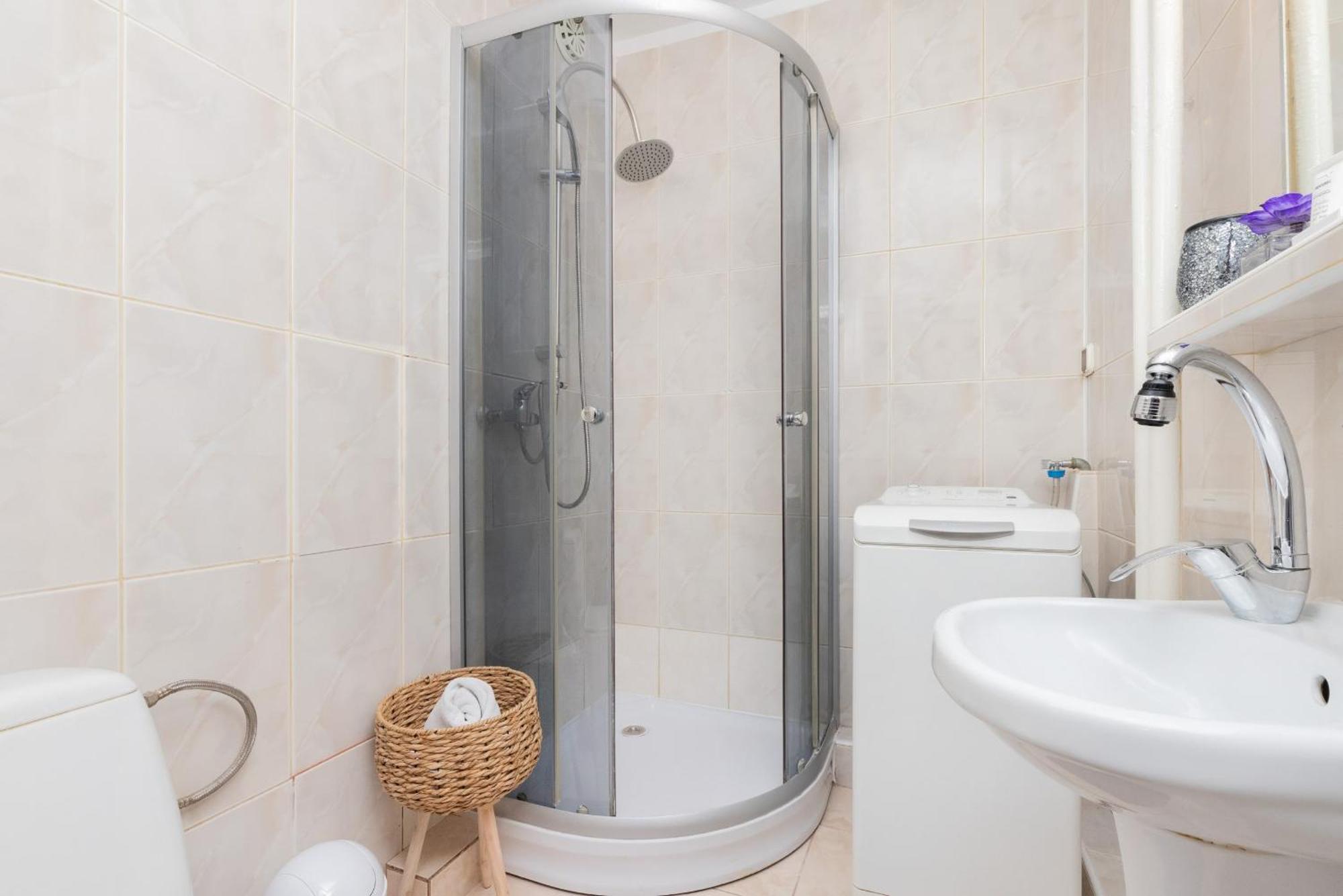 Przymorze With Balcony By Renters Apartment *