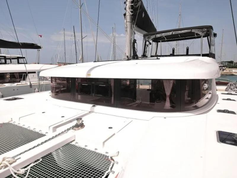 Botel Yacht Club Premier