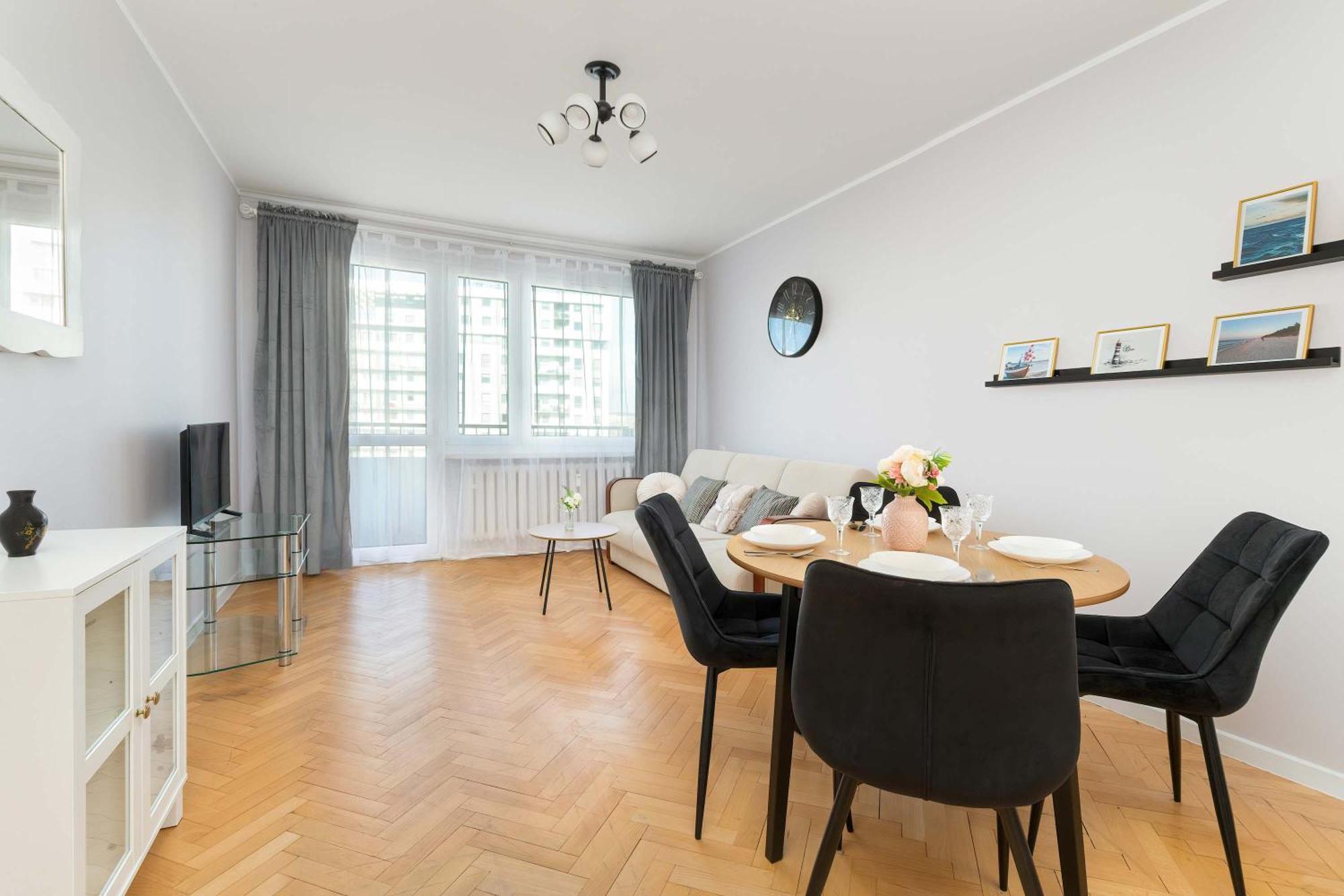 Spacious Burzynskiego In With Parking By Renters Lejlighed Gdańsk