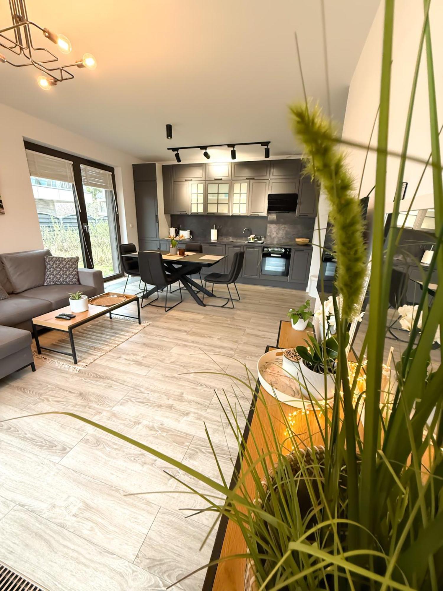 Oliwa Przy Parku Small Private Garden And Free Parking
