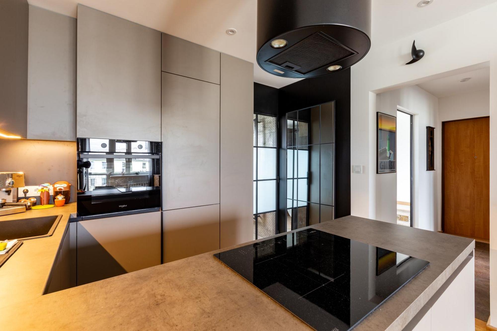 Park Reagana Modern Apartment