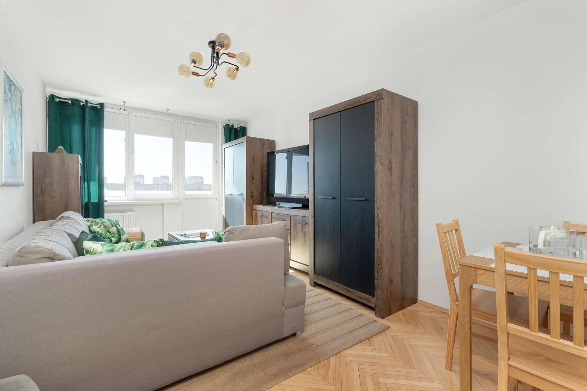 Piastowska Cozy With View By Renters Apartment