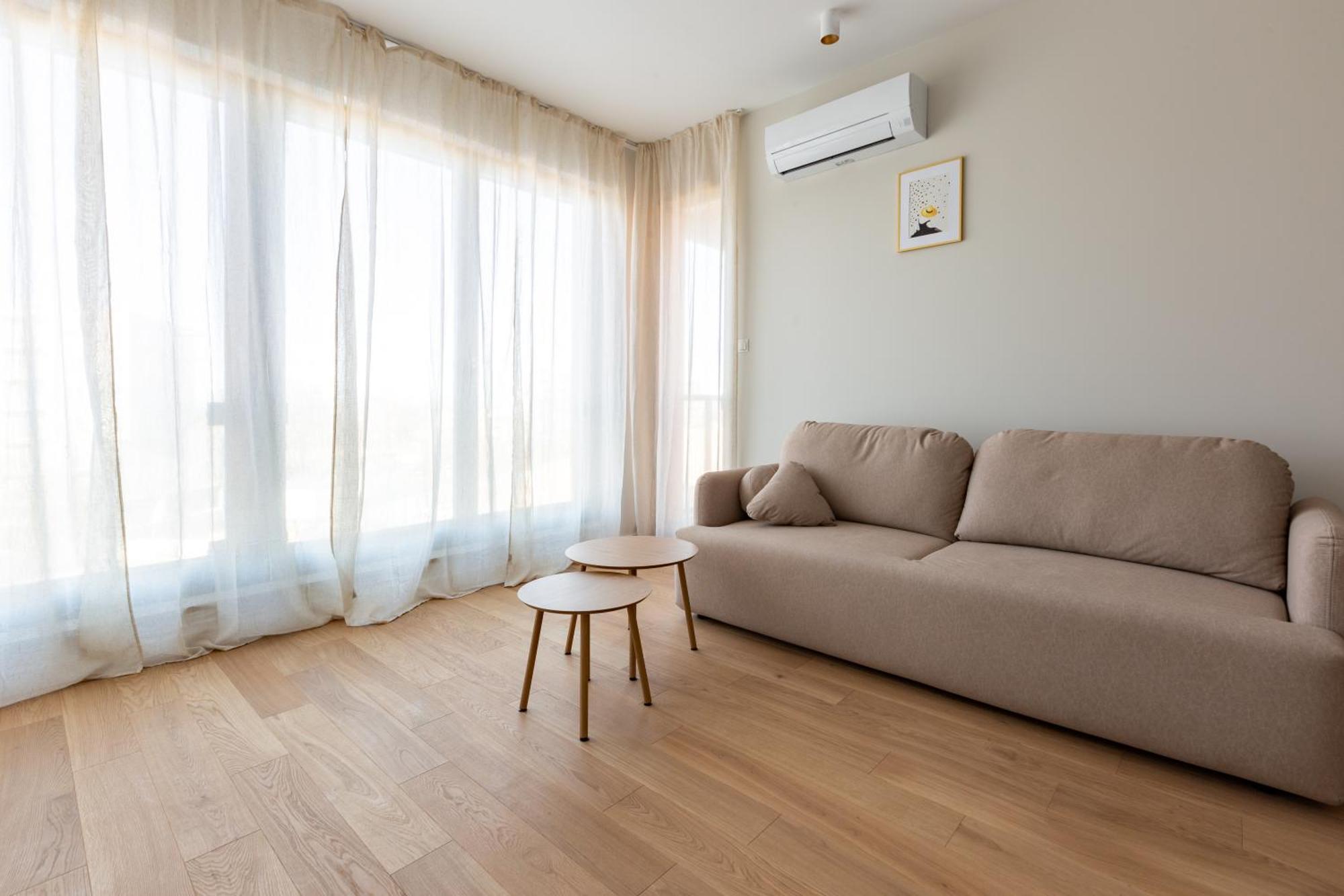 Stocznia Bright & Serene Riverside Apartment