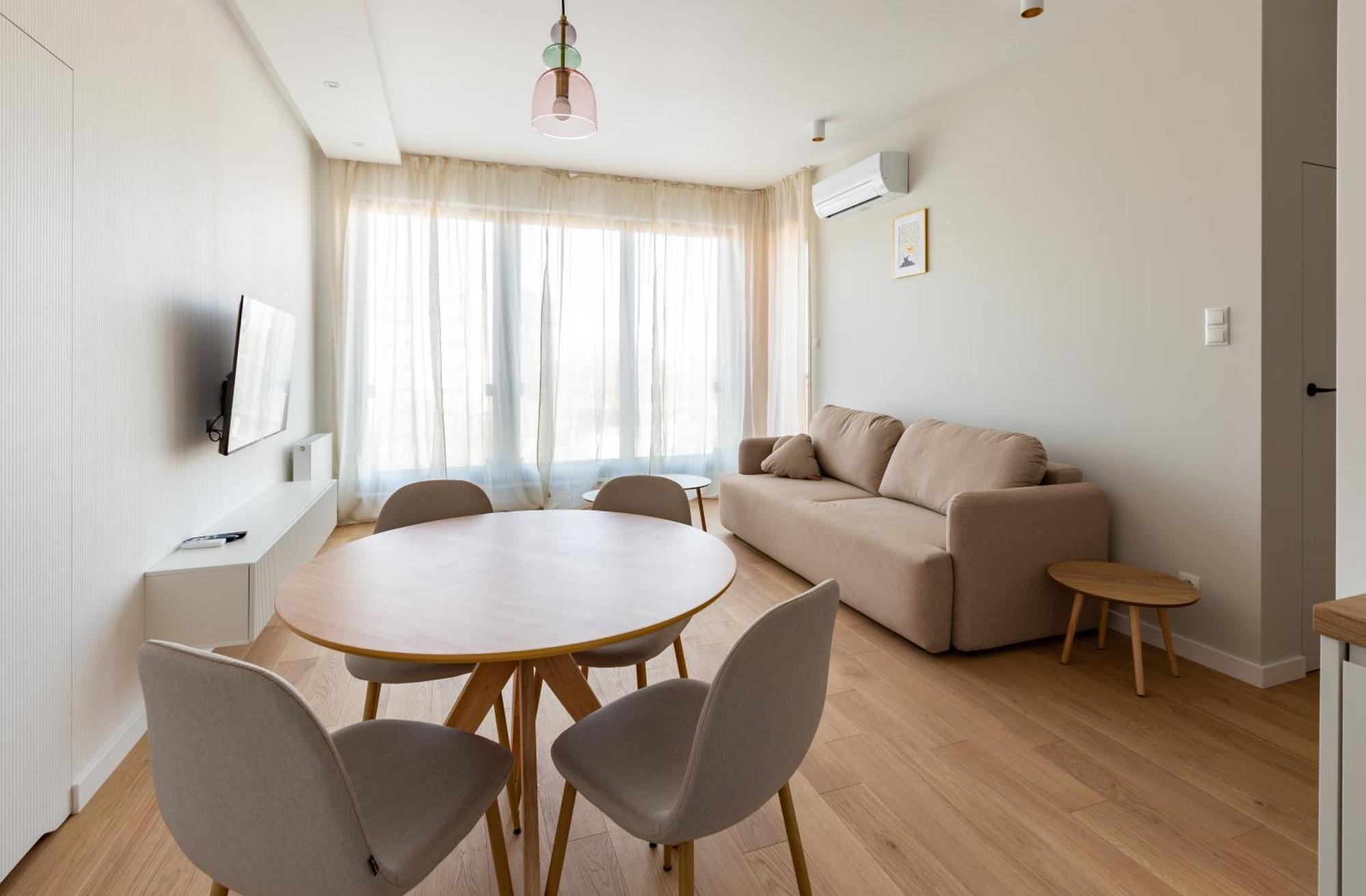 Stocznia Bright & Serene Riverside Apartment