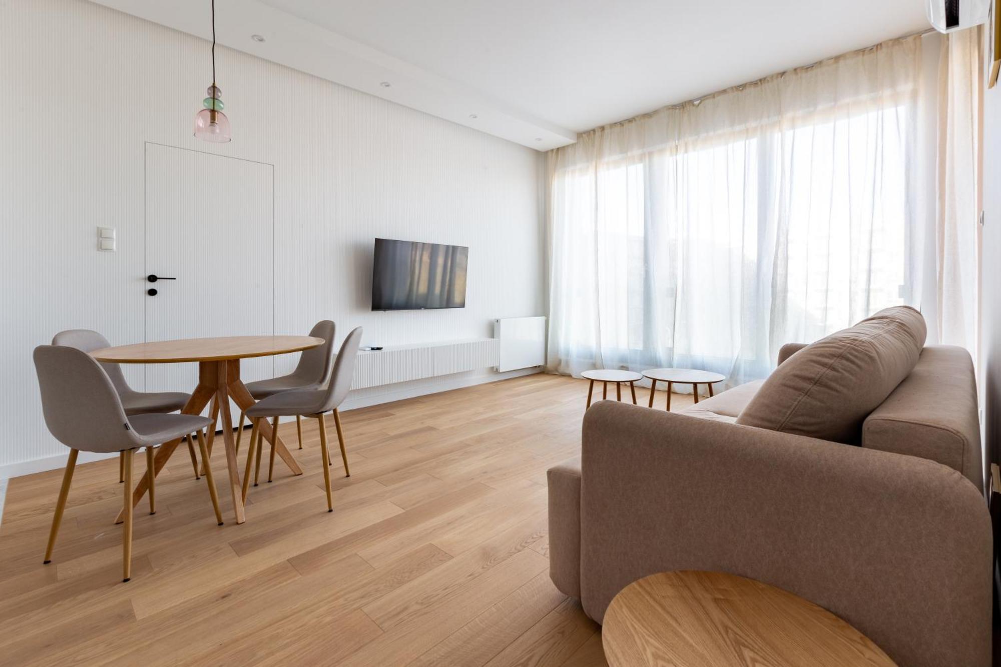Stocznia Bright & Serene Riverside Apartment