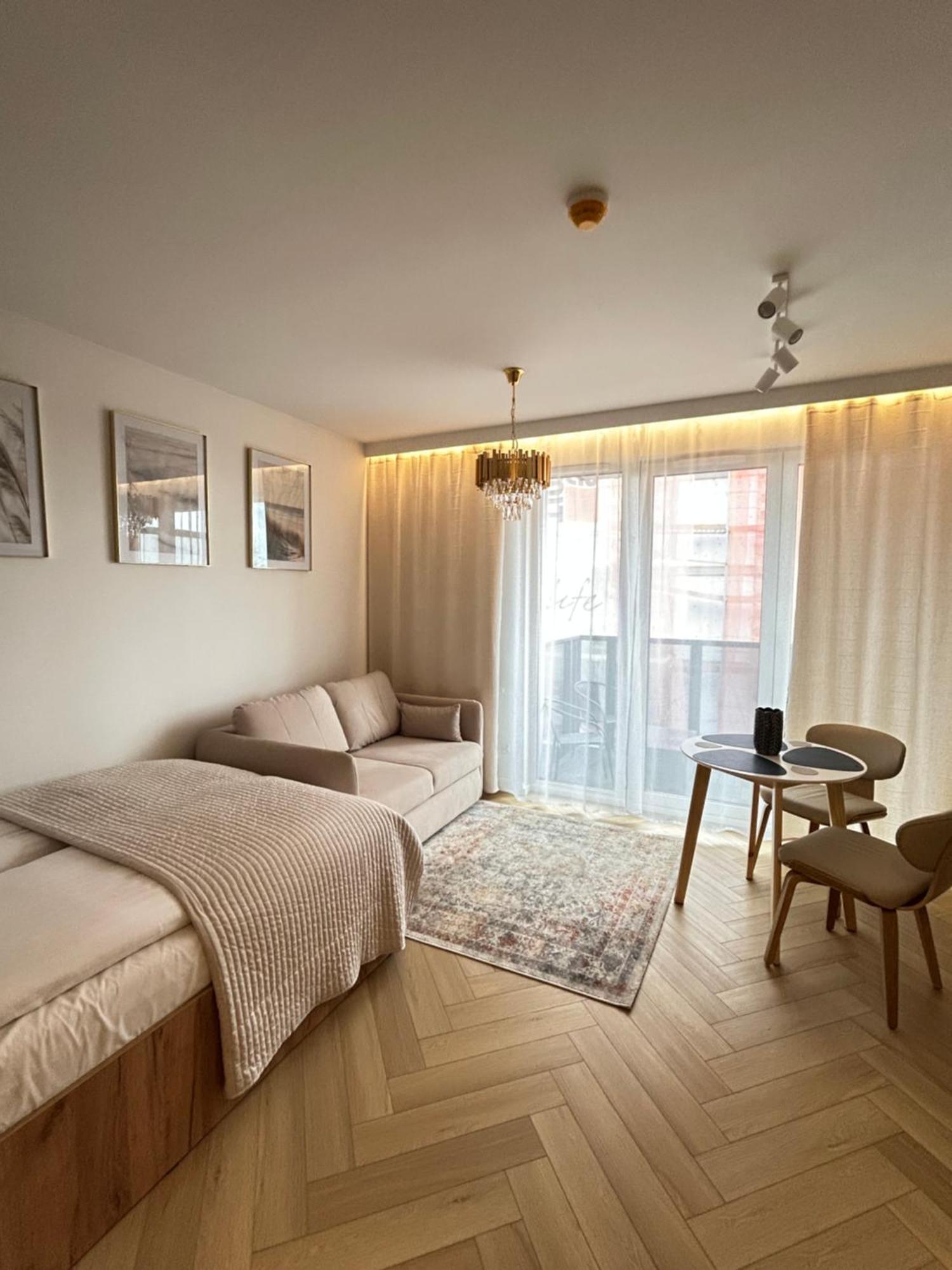 Riverview Portovo By Lion Apartment