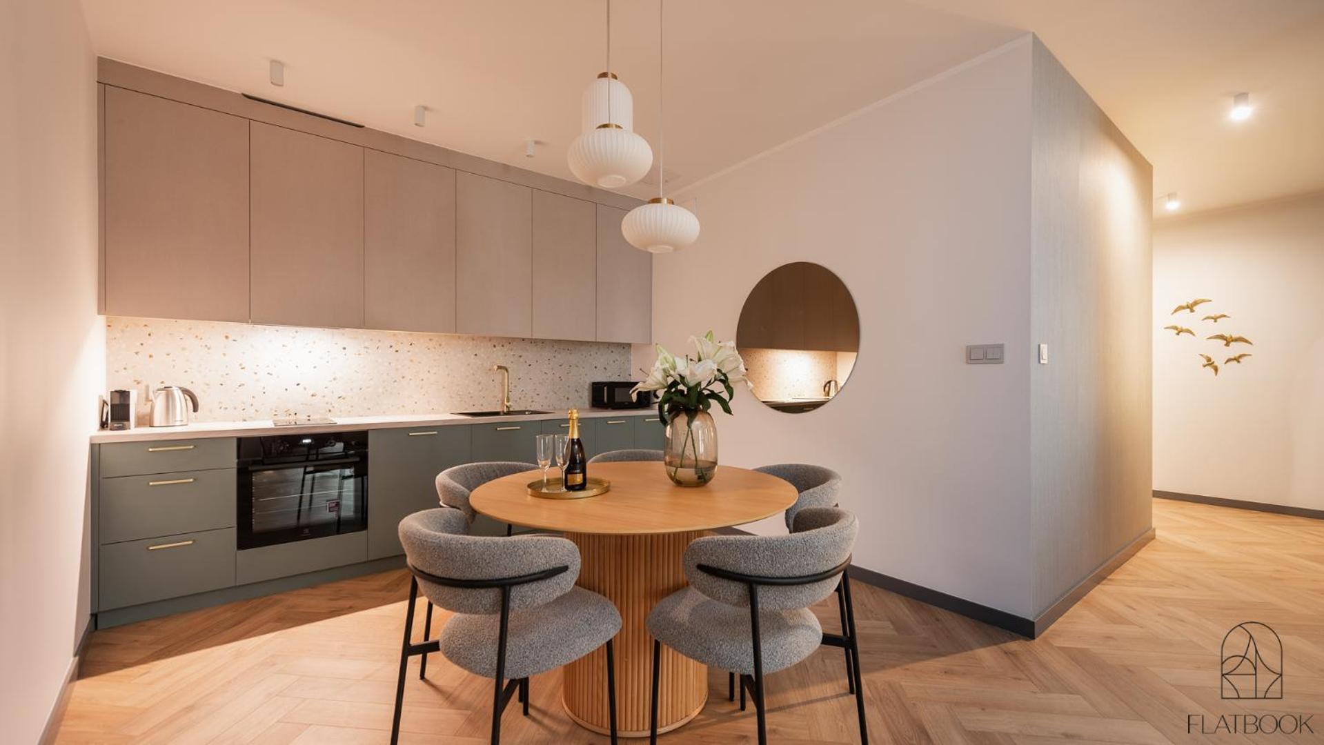 Flatbook-granaria With Sauna & In The Center Huoneisto Gdańsk
